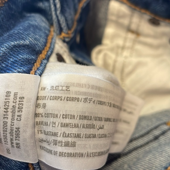 Abercrombie & Fitch The Kick Flare Ultra High Rise Jeans Size 25. - Picture 11 of 12